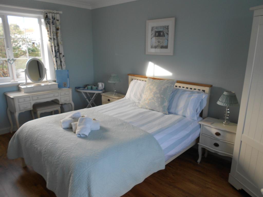 Downsfield Bed And Breakfast St Ives Szoba fotó